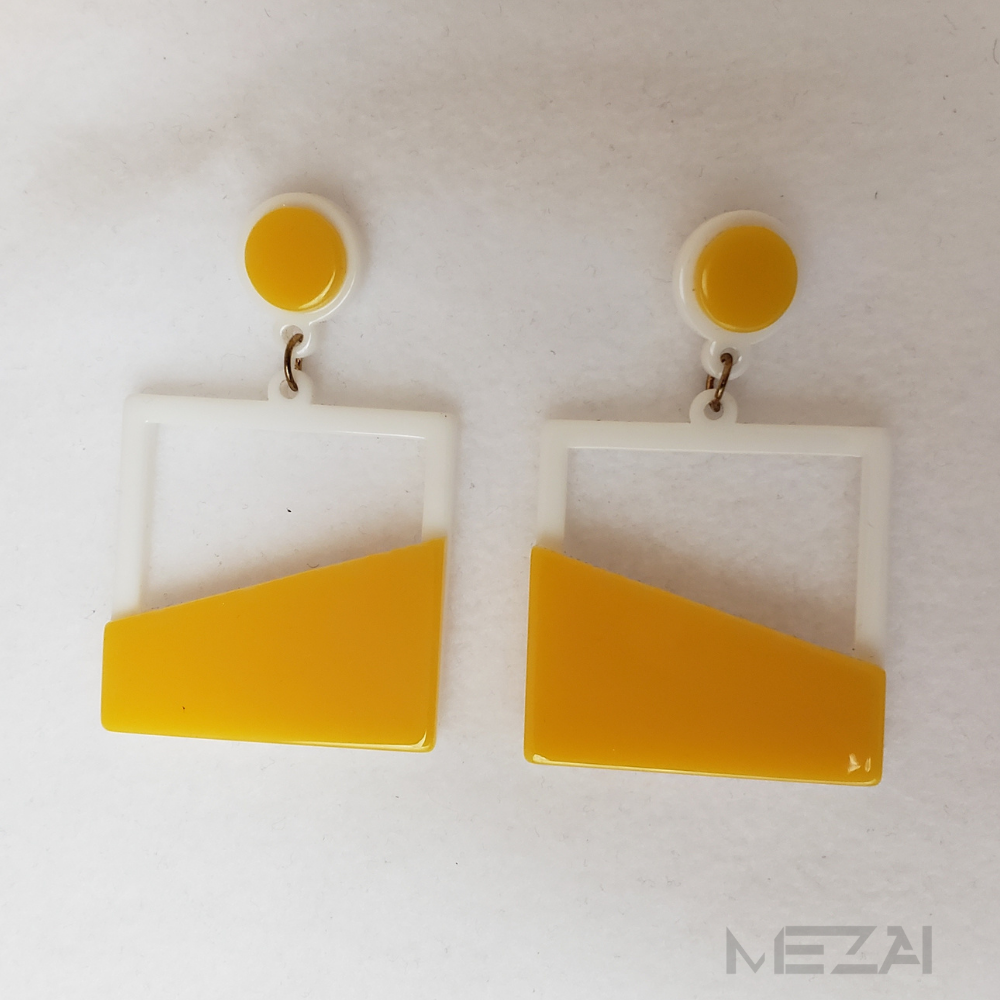 Poppins Resin Earrings
