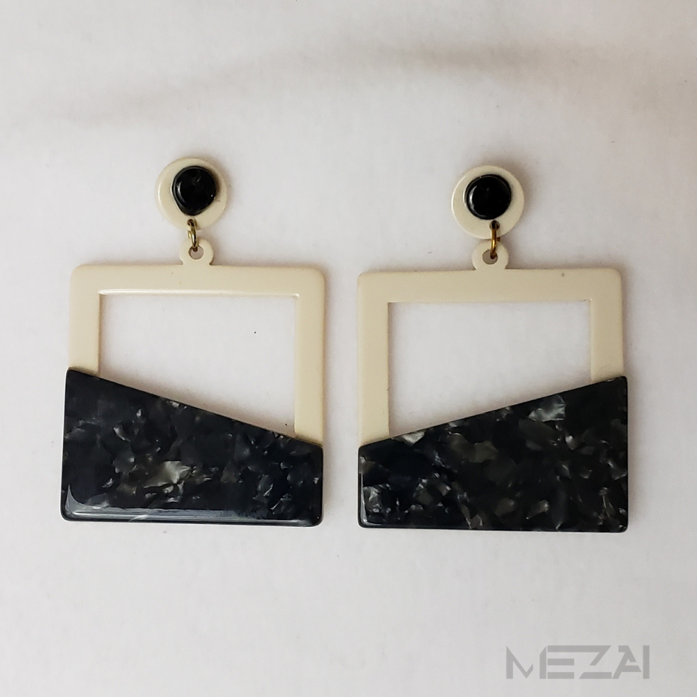 Poppins II Resin Earrings